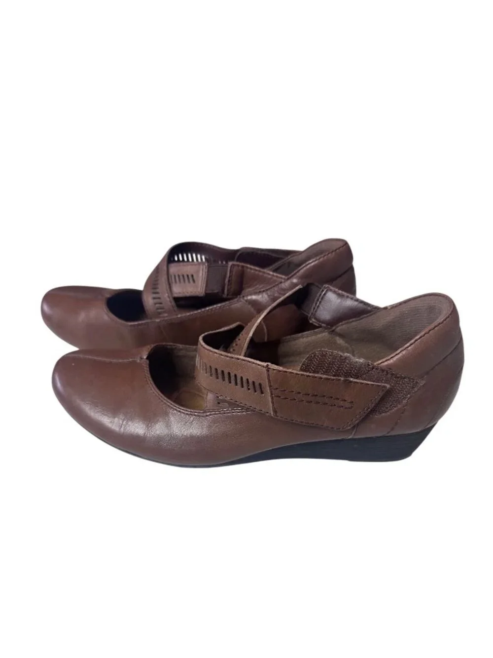 Rockport Cobb Hill Collection brown wedge Janet cross strap wedge pump size 7